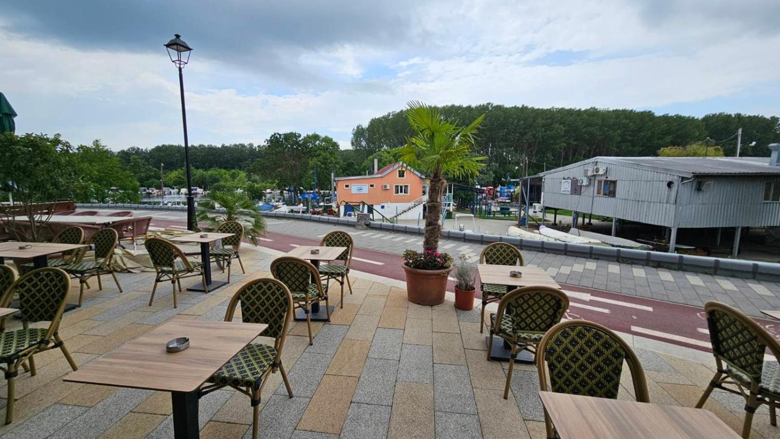 Soul River E Cucina Pančevo Exterior foto
